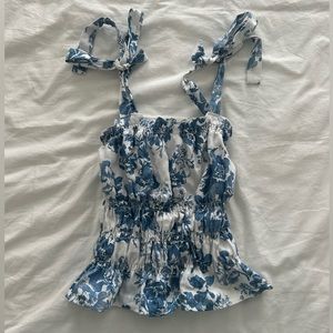Linen floral reformation top size small
